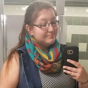 Meet your Posher, Katelyn